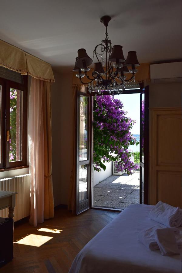 Hotel Pace Sirmione Buitenkant foto